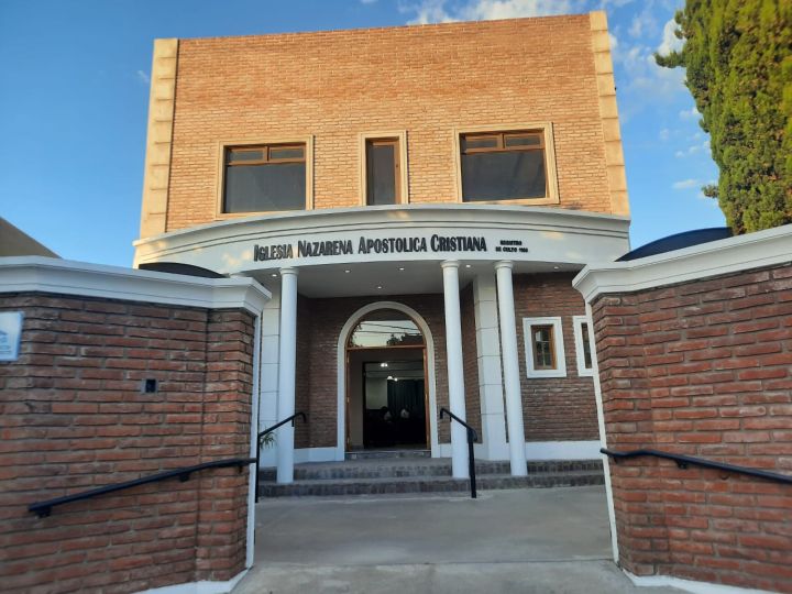 Luján